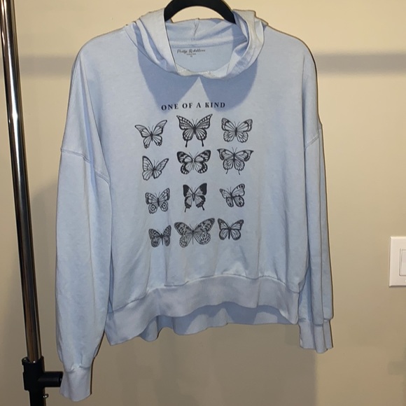 Baby Blue Cropped Boxy Oversized Butterfly Hoodie XL π2 for $30π - Picture 3 of 10